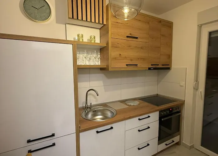 Miran Odmor Apartman *